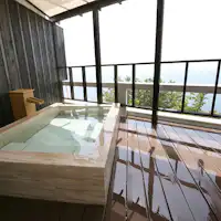 ห้องพักพร้อมอ่างอาบน้ำกลางแจ้ง