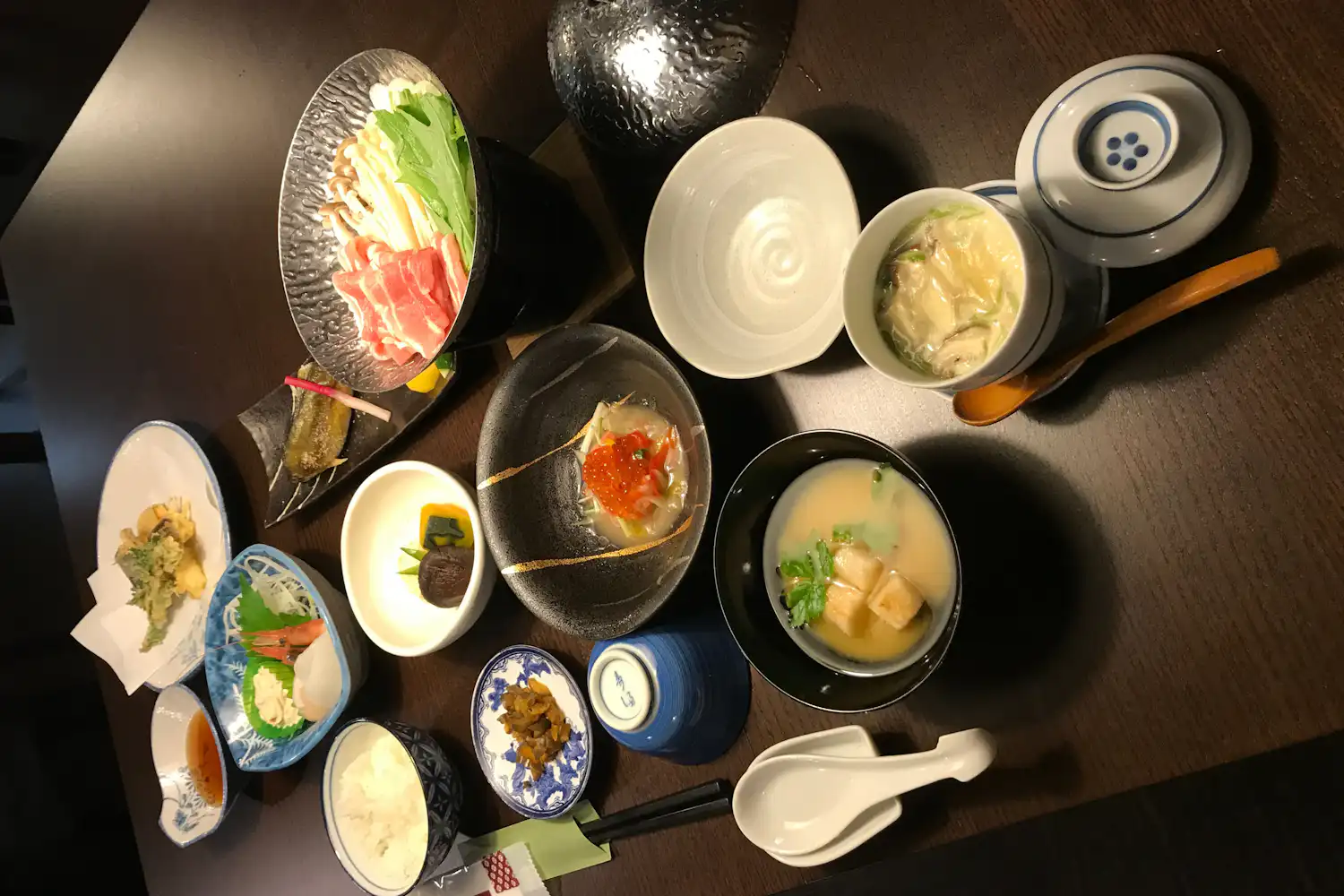 Ini adalah makan malam yang mendapat ulasan baik.