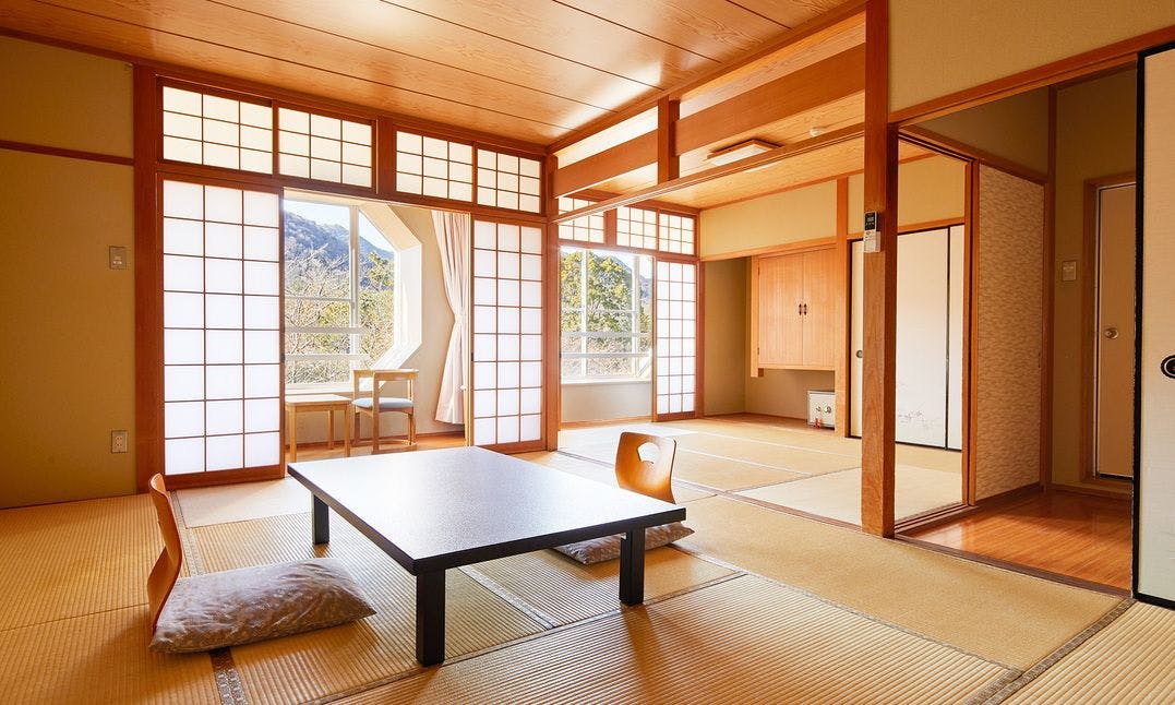 標準日式房間 10塊榻榻米 + 6塊榻榻米