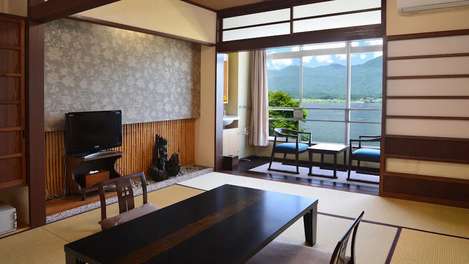 Kiraku: The Inn of Toki Legend and Open-Air Bath