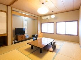 花厨ゆうなぎ