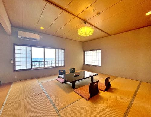 海沿いのお部屋でゆったりお過ごしください