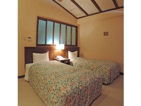 森のリゾート　ホテルシェーネスハイム金山