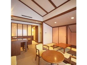 森のリゾート　ホテルシェーネスハイム金山