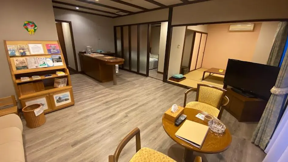 Hotel Schone Schein Kanayama