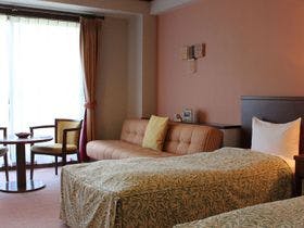 森のリゾート　ホテルシェーネスハイム金山