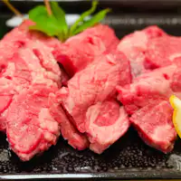 ลิ้นวัวชิ้นหนา อร่อยเต็มคำ!