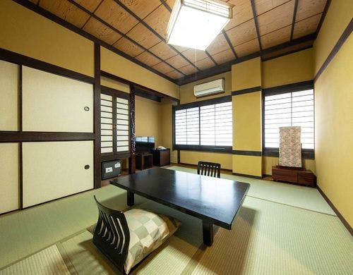 和室８畳一例／洗面WC付　※お風呂なし