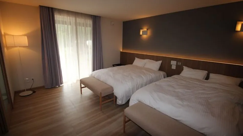 Meto Onsen Hotel