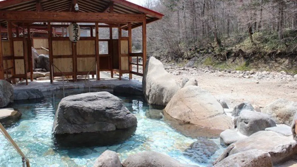 Meto Onsen Hotel