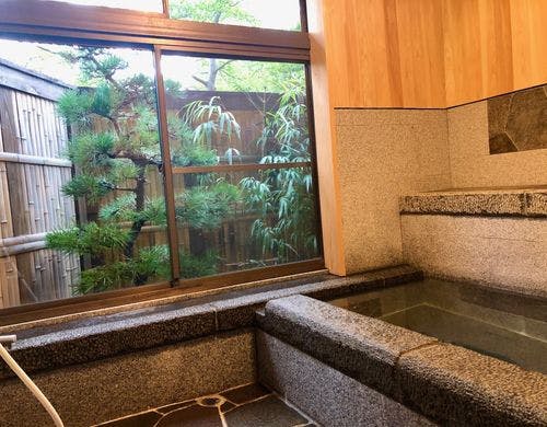 【おもてなし】玄米饅頭とお抹茶