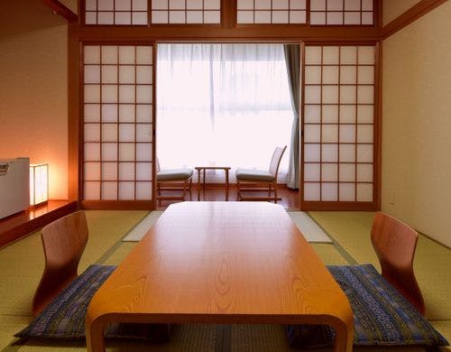 特別和室　風呂付　31.2平方メートル　禁煙