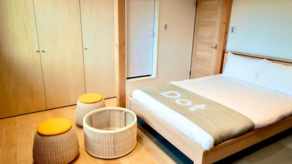 Dot Hostel & Bar