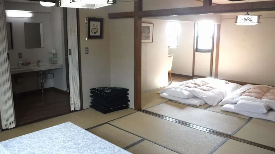 Tachikawa Hotel
