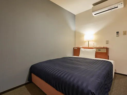 【สูบบุหรี่/ห้ามสูบบุหรี่】ห้องเซมิ-ดับเบิล (120 ซม.)