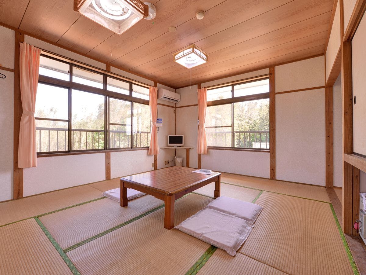 *Kamar gaya Jepang 10 tatami (contoh kamar tamu)