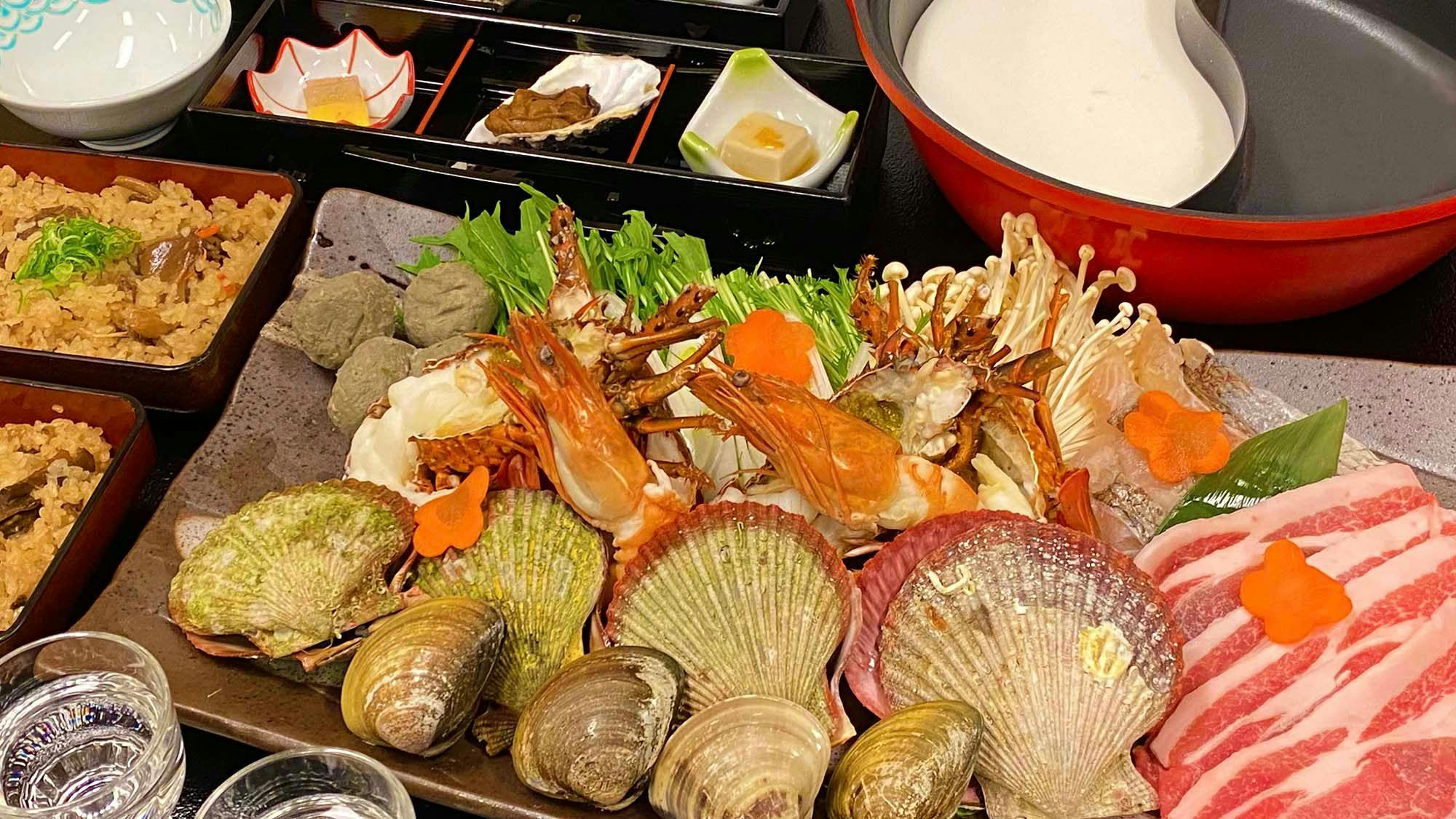 หม้อไฟกุ้งมังกร (ภาพสำหรับ 2 ท่าน)