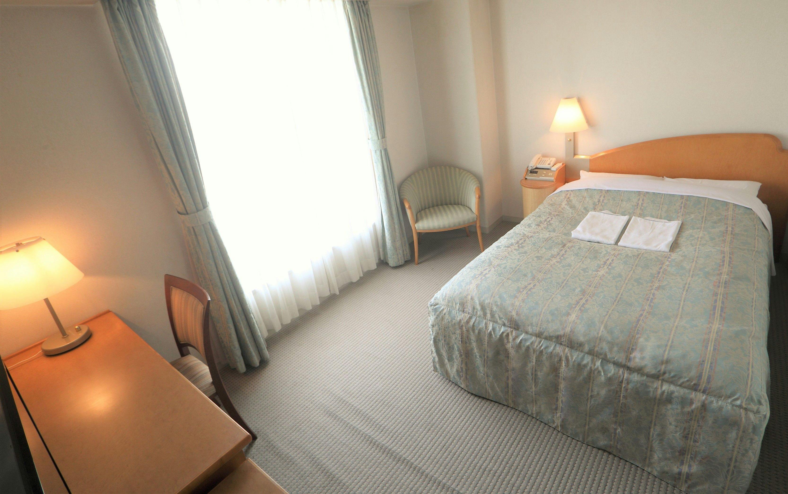 17.5 ตารางเมตร, เตียงกว้าง 197.5×136