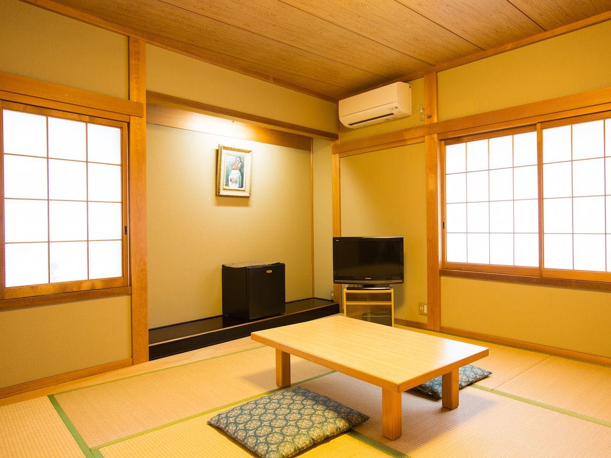 Bilik gaya Jepun 8 tatami