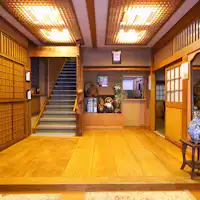 【Lobi & Pintu Masuk】