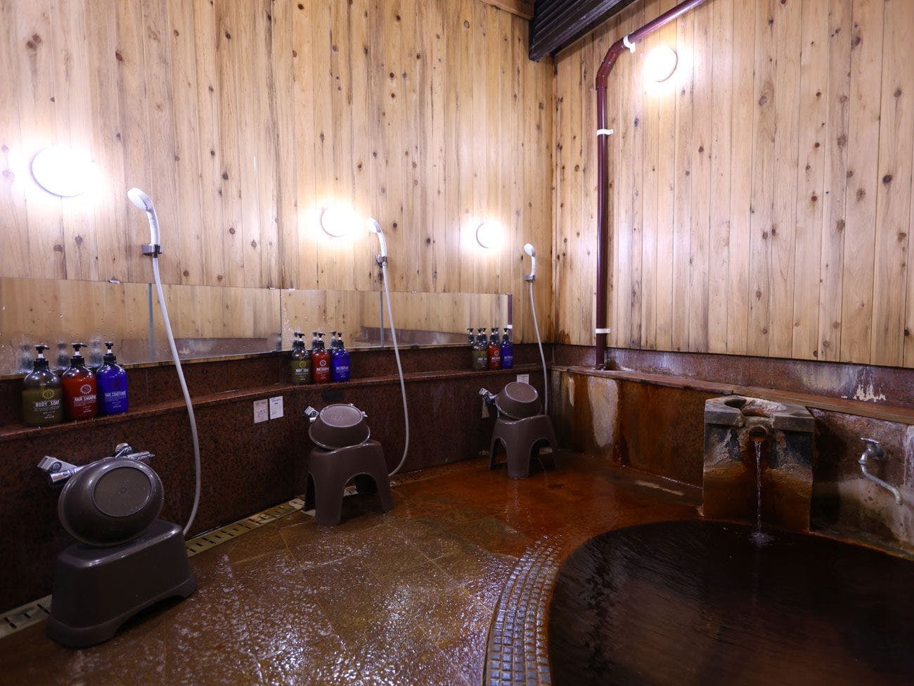 【Pemandian Dalam Ruangan】