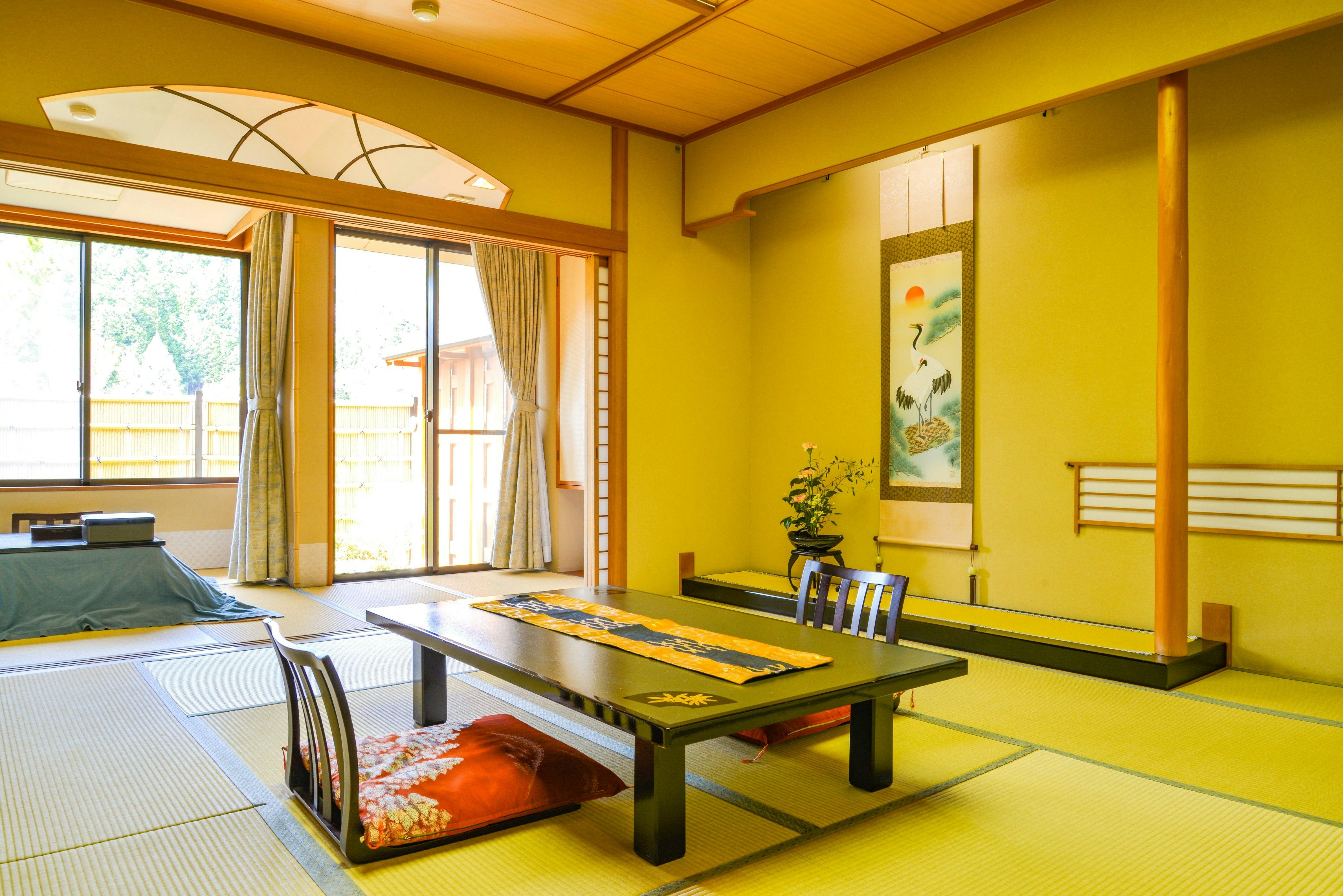 ห้องพักพร้อมระเบียงกว้างที่คฤหาสน์ฮานามาอิกิ (ตัวอย่าง)