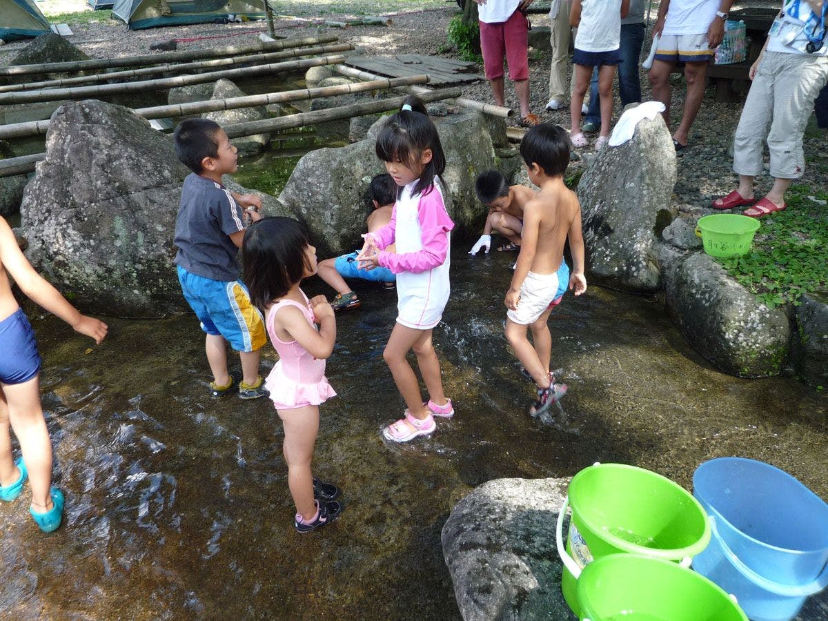 จับปลาเทราต์