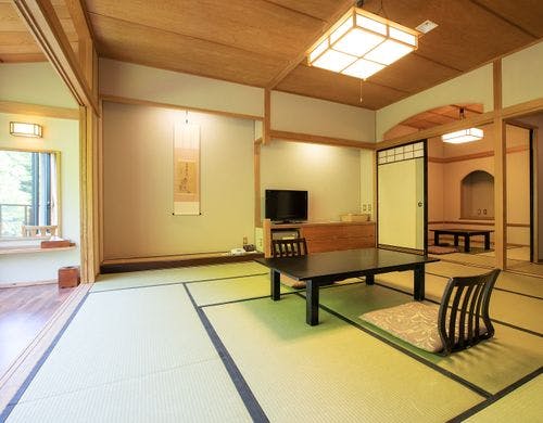新館12.5畳＋4.5畳バス・トイレ付和室