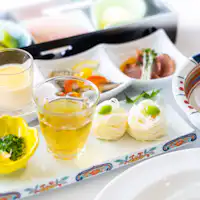 Hidangan pembuka Barat, somen, sashimi