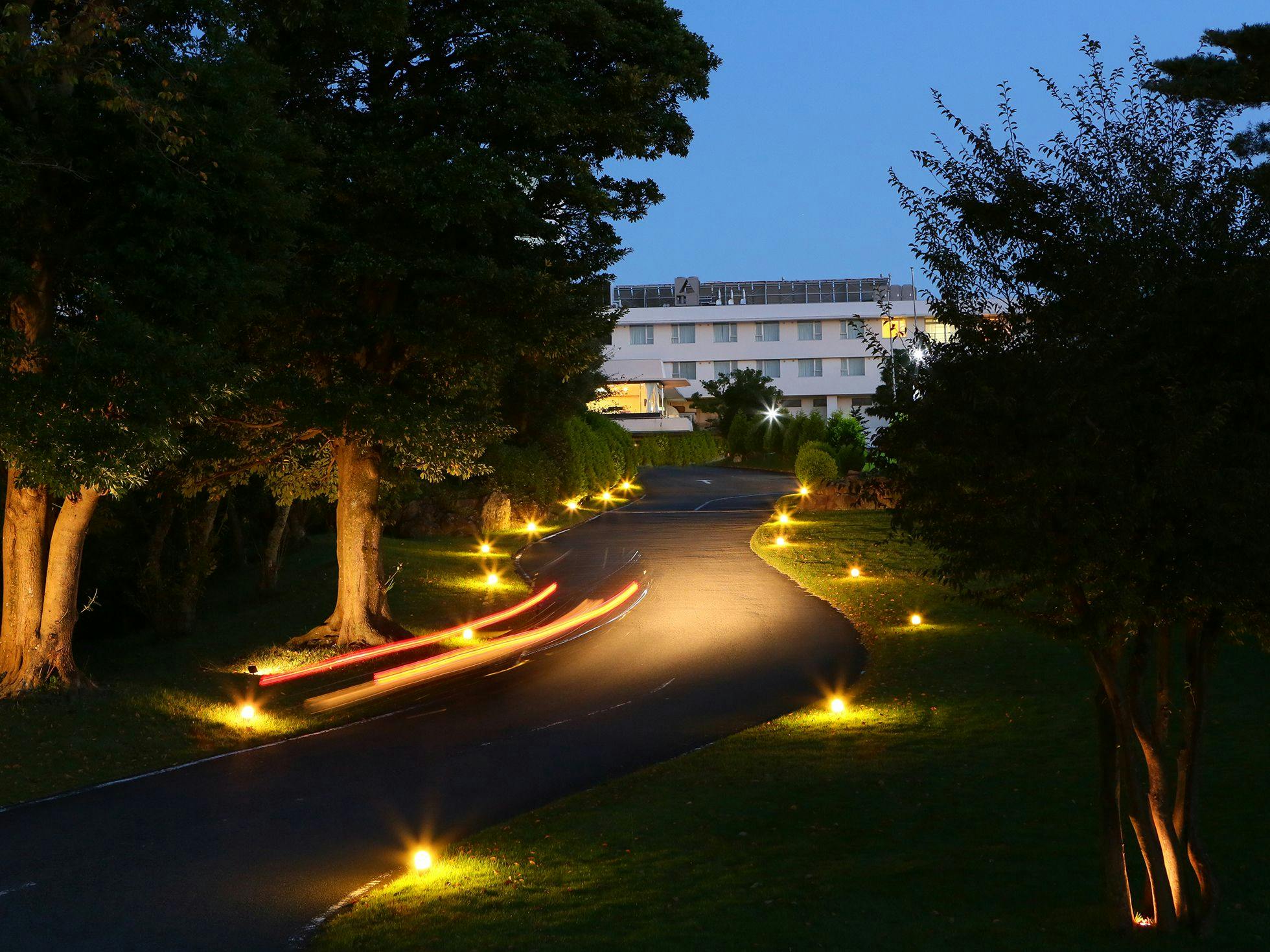 Southern Cross Resort - Tampak Luar Malam Hari