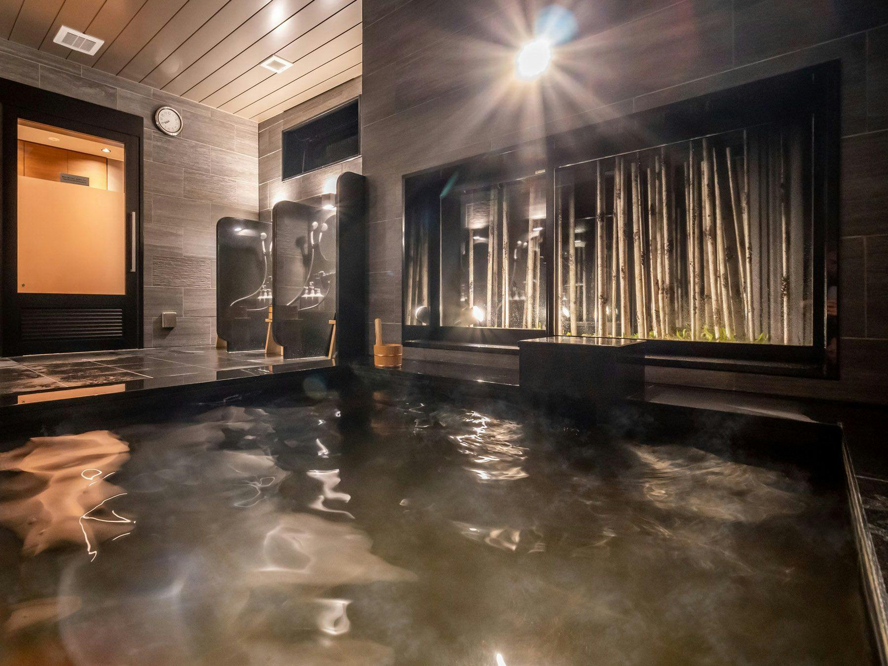 เรานำน้ำพุร้อนธรรมชาติจากโจซังเคมา