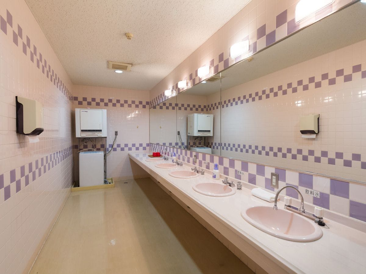 Tsukigata Onsen Yurikago