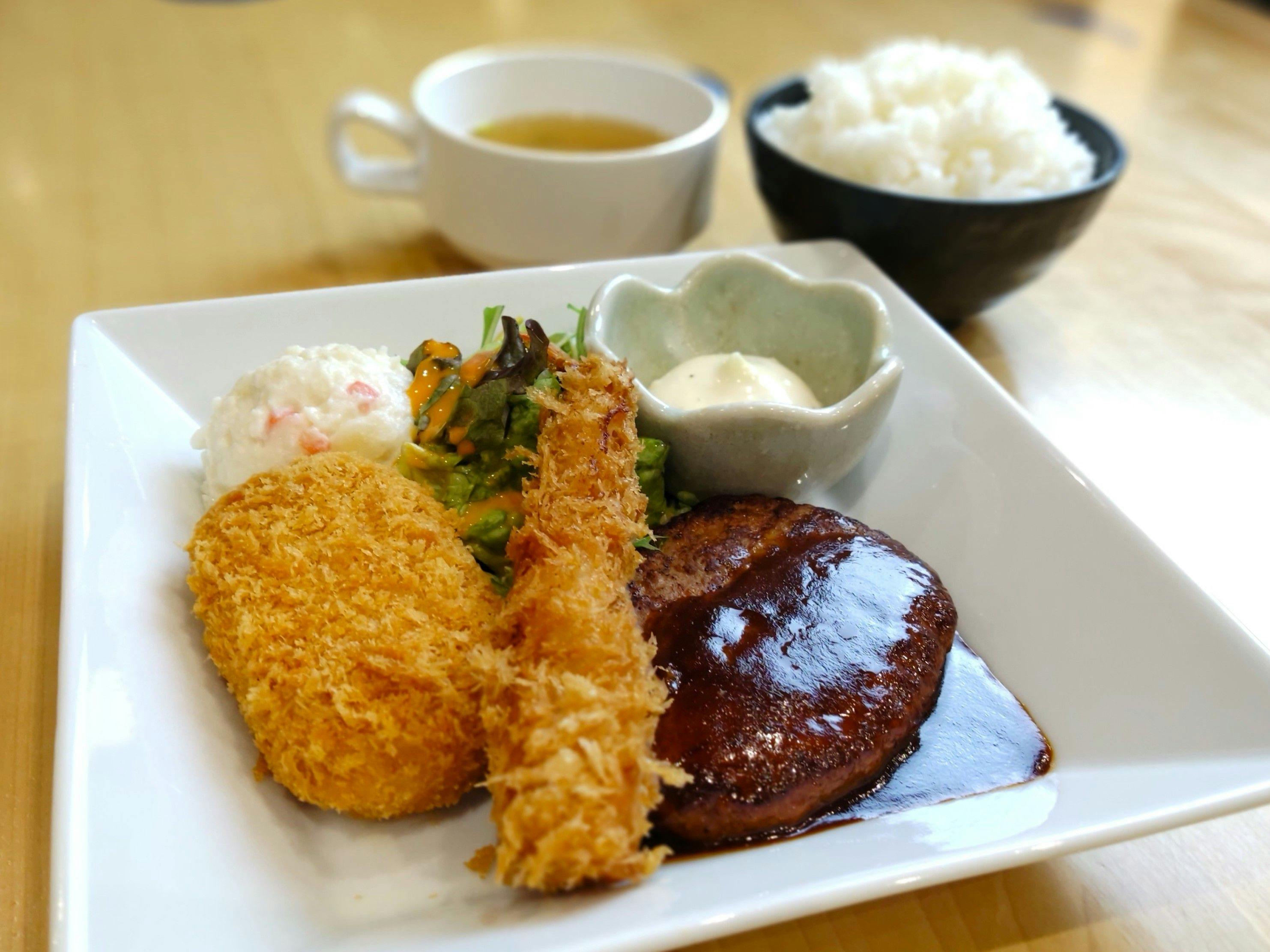 Tsukigata Onsen Yurikago