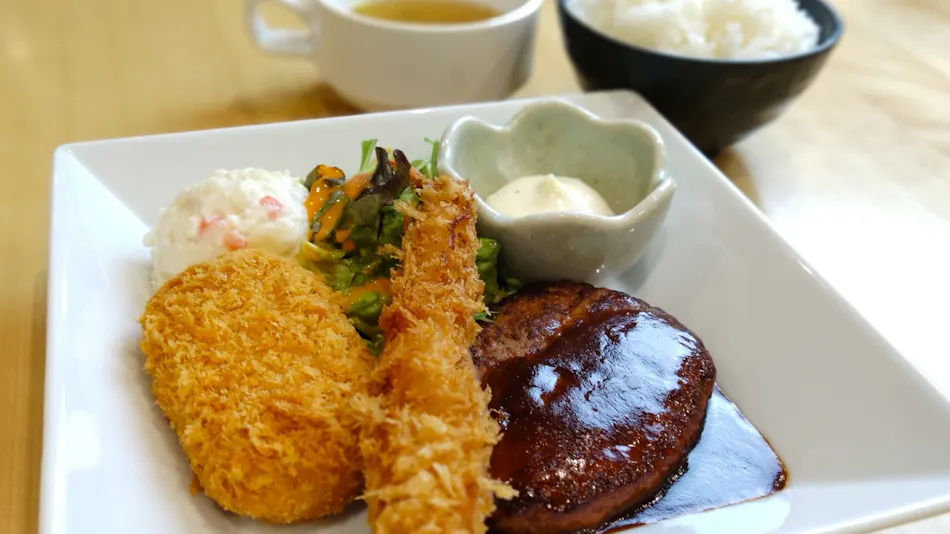 Tsukigata Onsen Yurikago