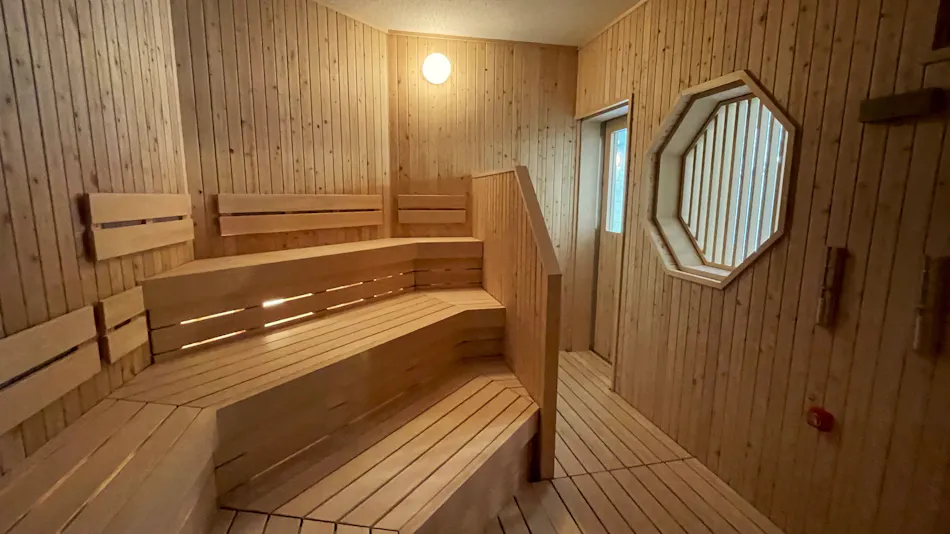 Tsukigata Onsen Yurikago