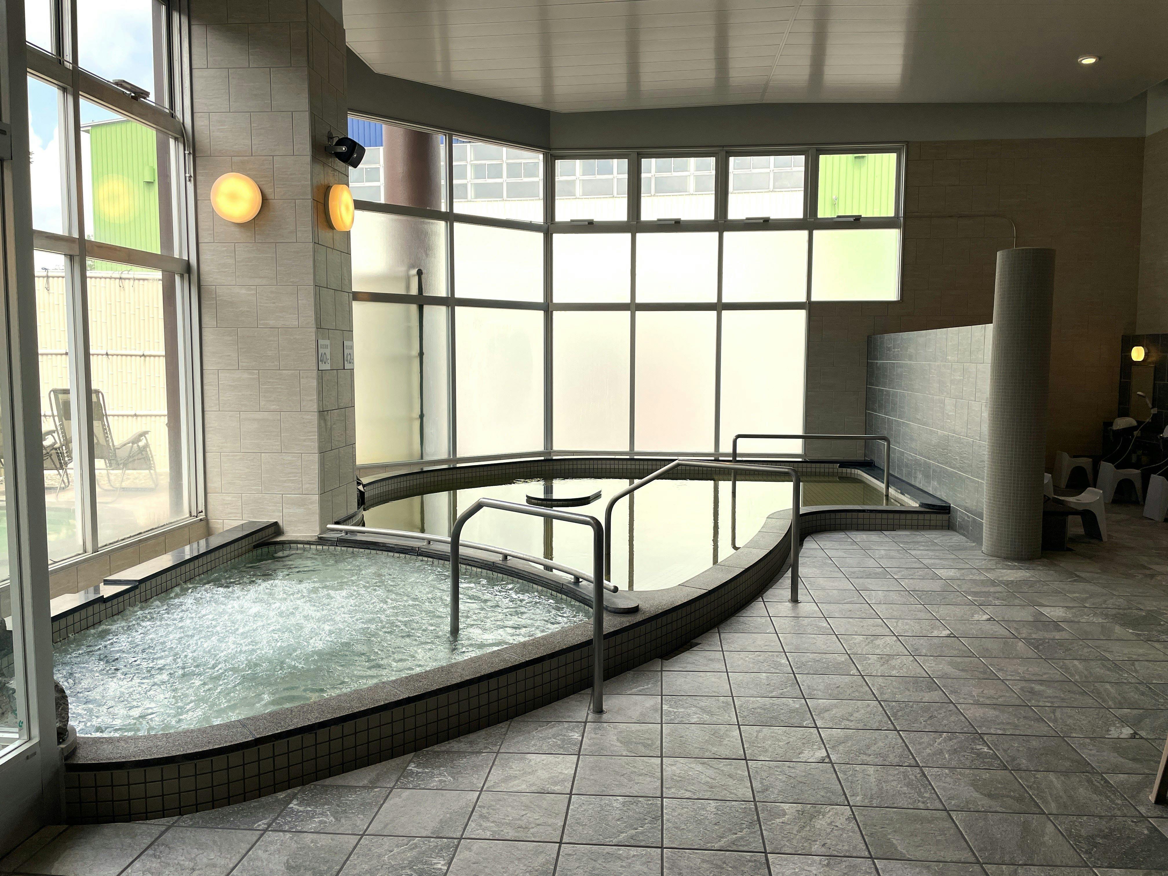 ◆ห้องอาบน้ำหญิง (ในร่ม)