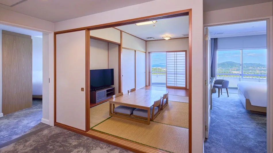 ANA Crowne Plaza Resort Okinawa Uruma Hills