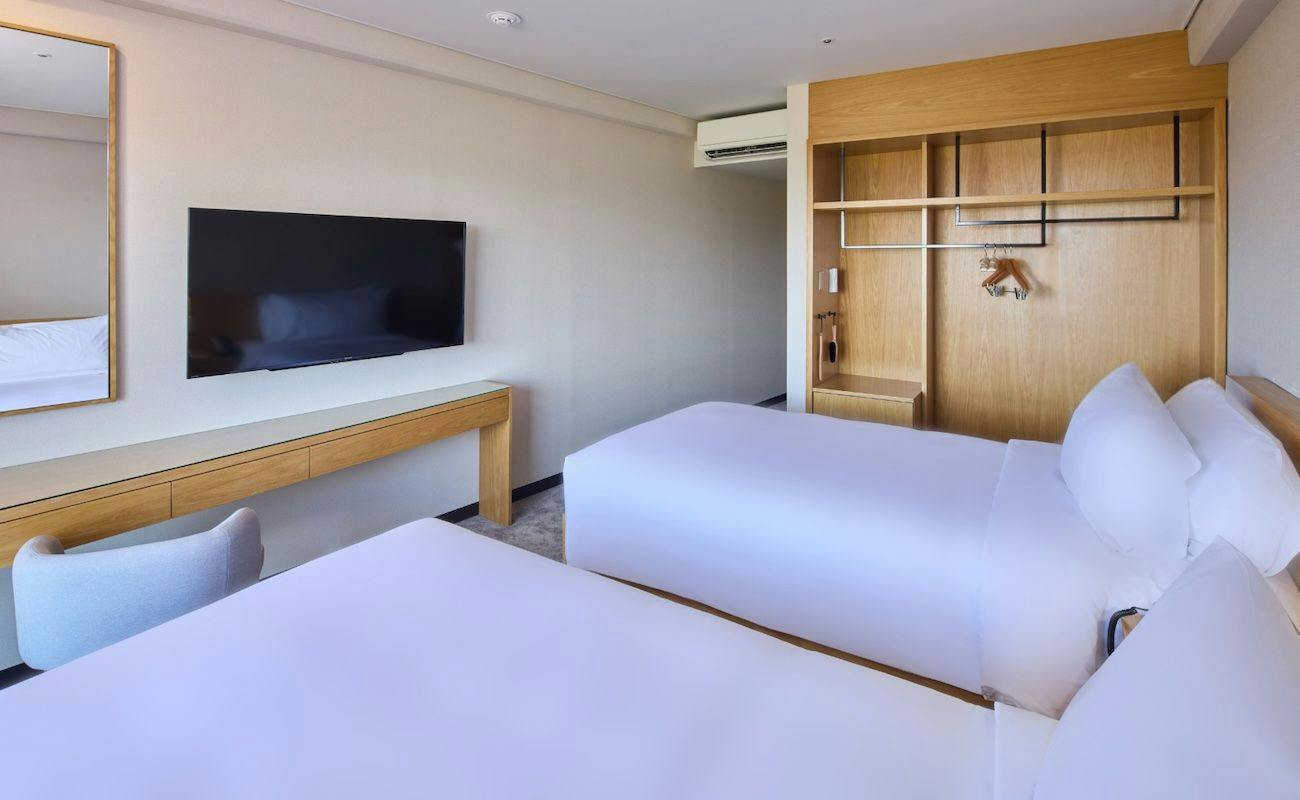 ANA Crowne Plaza Resort Okinawa Uruma Hills
