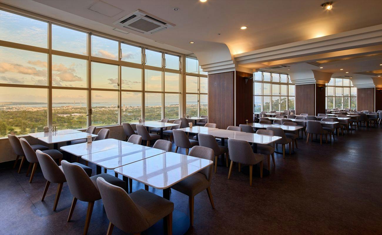 ANA Crowne Plaza Resort Okinawa Uruma Hills