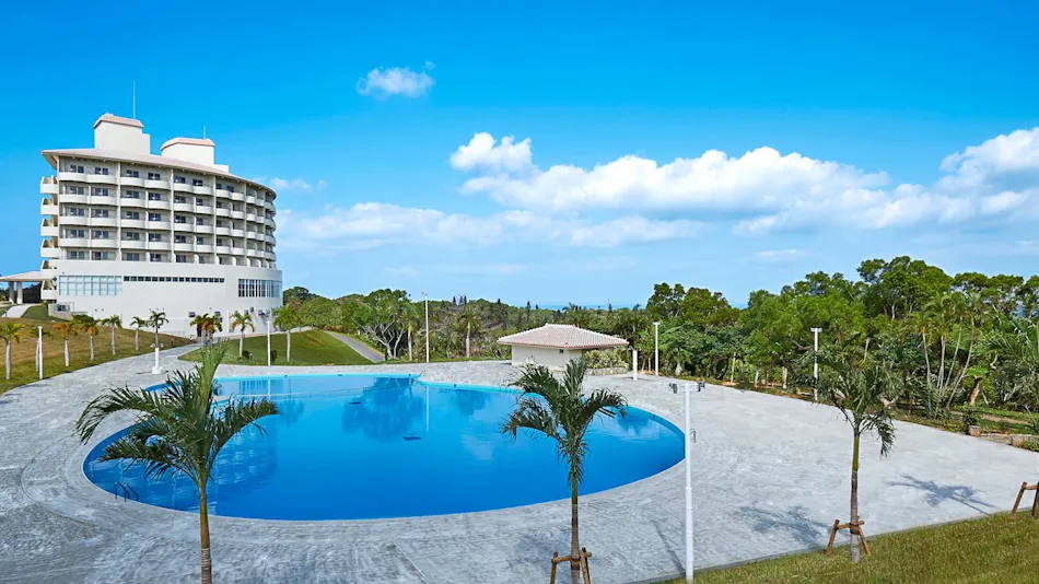 ANA Crowne Plaza Resort Okinawa Uruma Hills