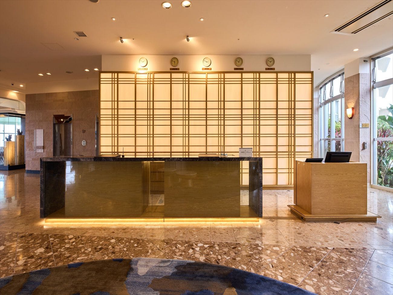 Front Desk & Lobby