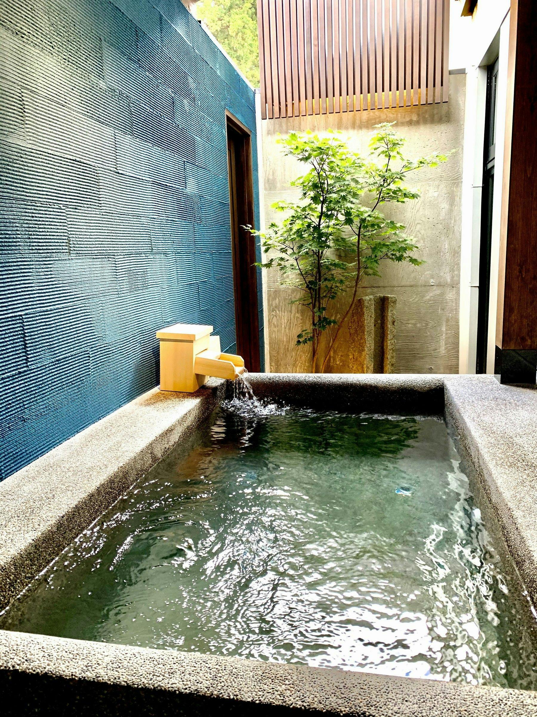 ห้องพักแยกส่วน Inokuchi พร้อมน้ำพุร้อนและอ่างอาบน้ำกลางแจ้ง.