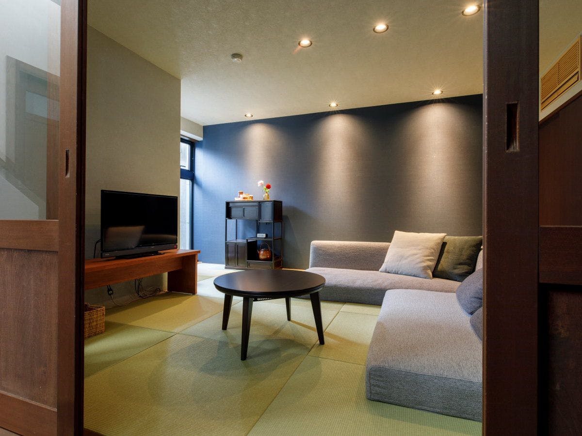 Etchu Inami Machiya Ryokan Kokarian