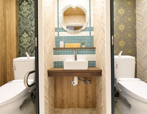 ・共用女子トイレ／トイレは男女別です