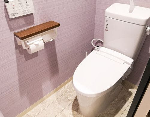 ・共用男子トイレ／トイレは男女別です