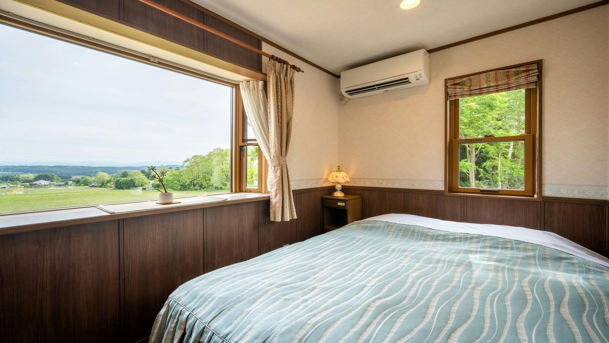 [Main Building Simmons Double Room]