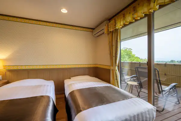 【Annex Twin Room with Open-Air Bath】