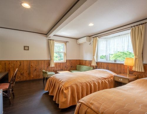 【本館シモンズツイン】