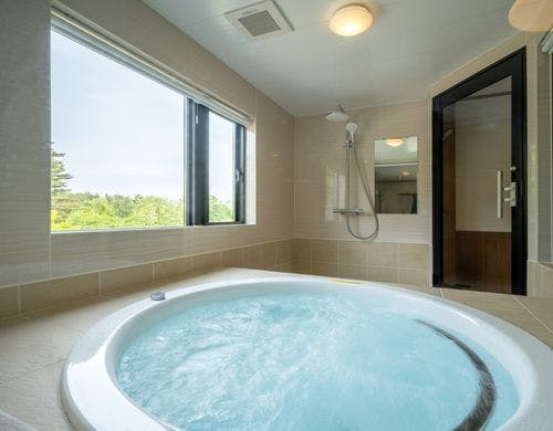 【ジャグジー付きハリウッドツイン】