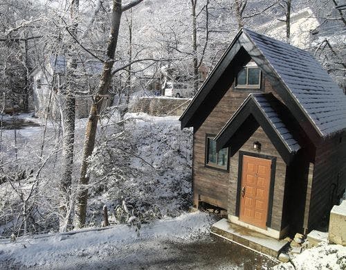 本館の裏にある